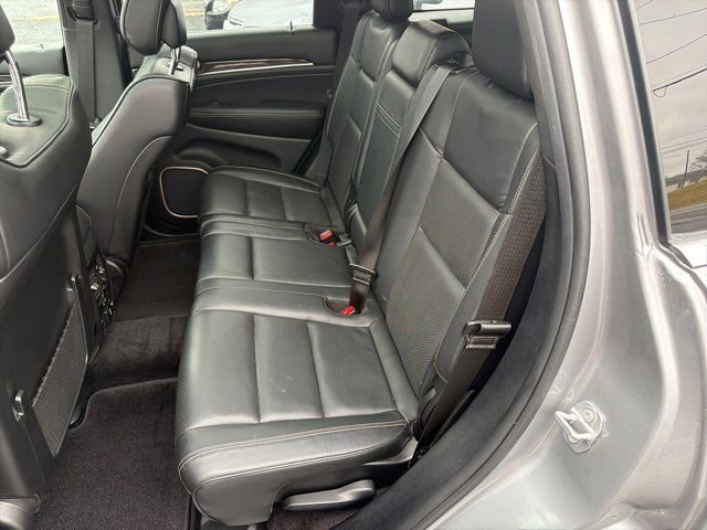 Used 2017 Jeep Grand Cherokee Overland image 19