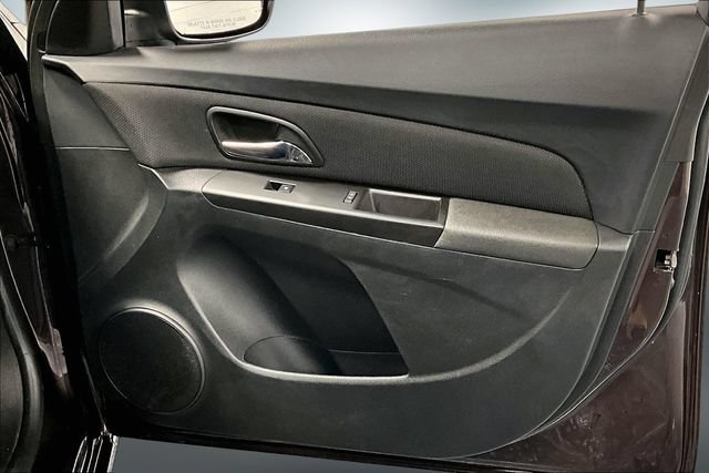 Used 2015 Chevrolet Cruze LT FWD image 25