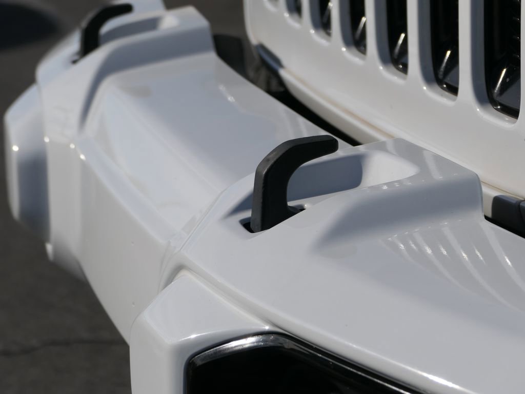 Used 2020 Jeep Wrangler Unlimited Sahara image 9