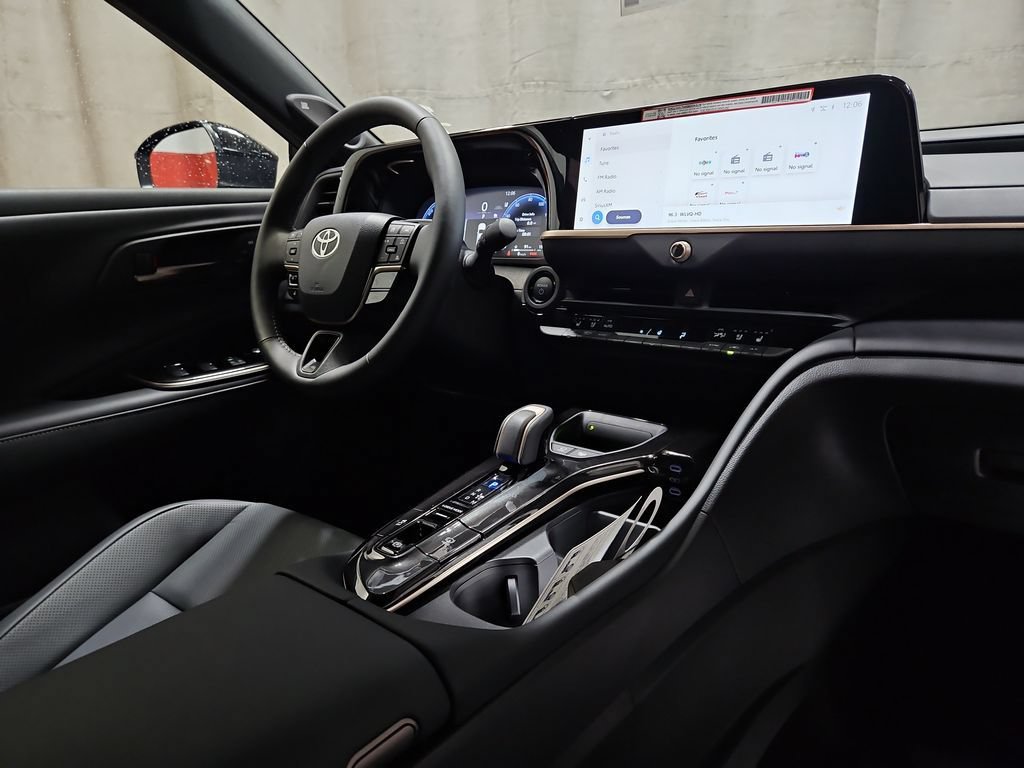 New 2026 Toyota Crown Platinum AWD/4WD image 29