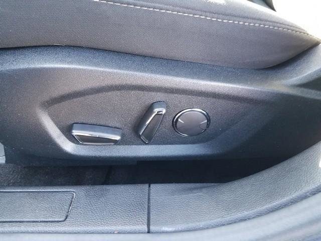 Used 2019 Ford Fusion SE image 15