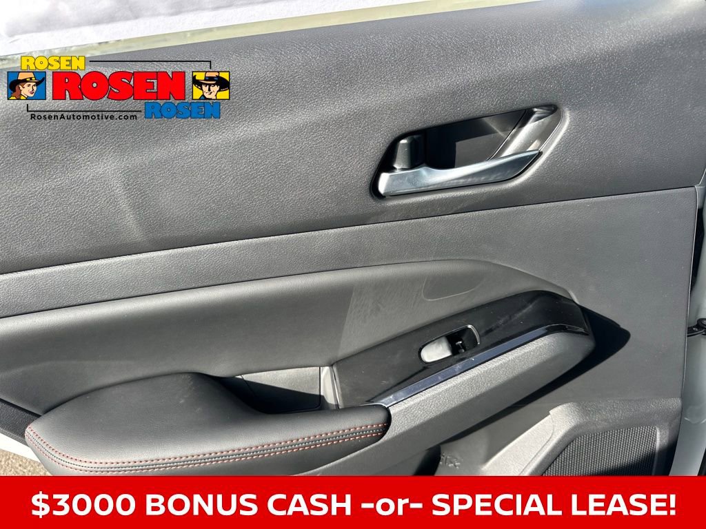 New 2025 Nissan Altima 2.5 SR image 14