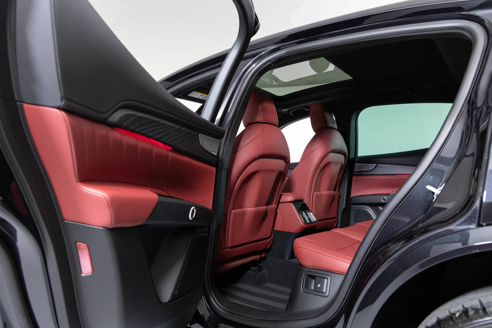 New 2026 Maserati Grecale Modena AWD/4WD image 33