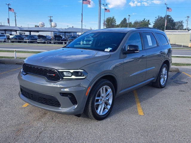 Used 2025 Dodge Durango GT AWD/4WD image 3