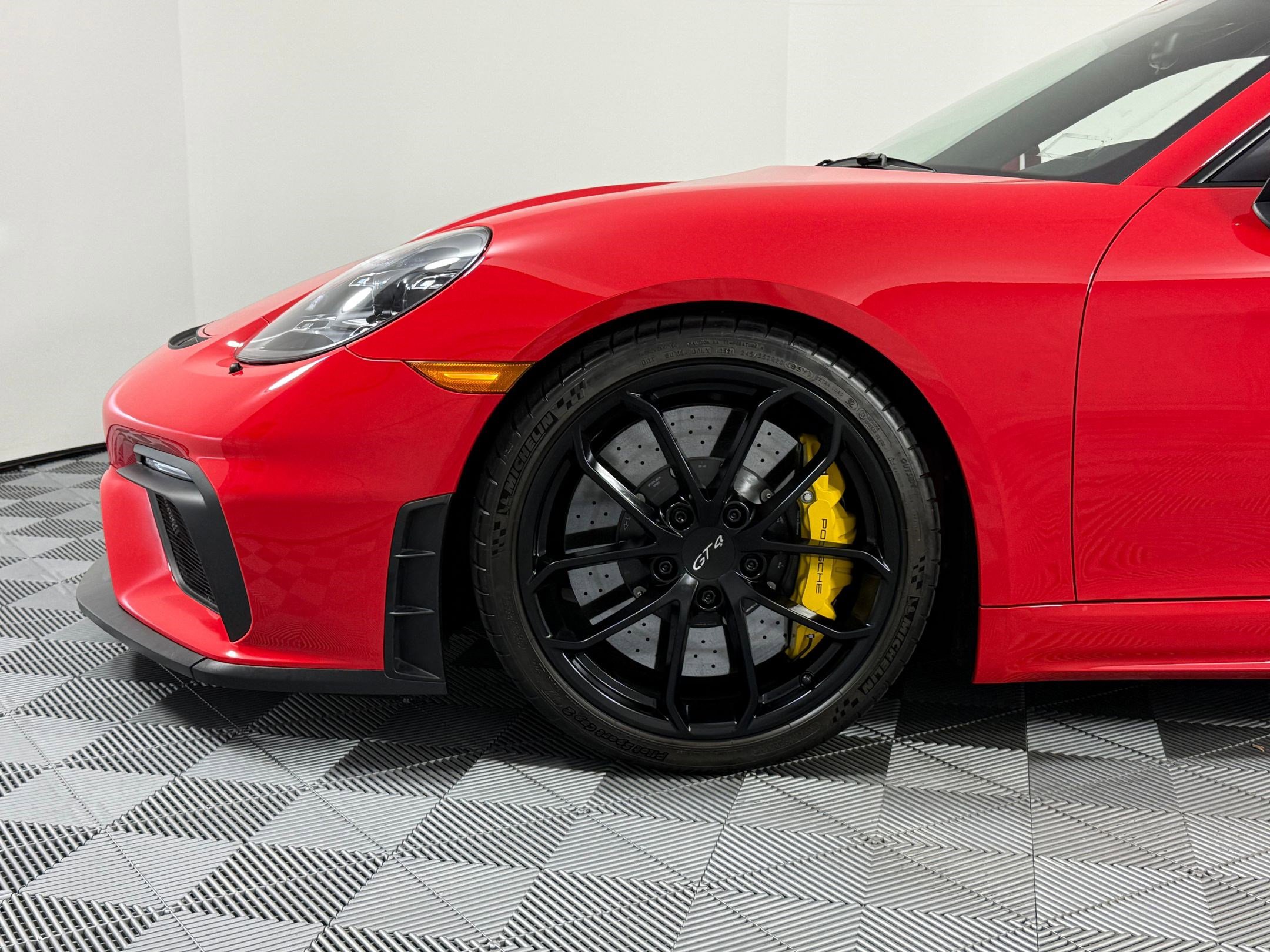 Certified 2022 Porsche 718 Cayman GT4 image 12