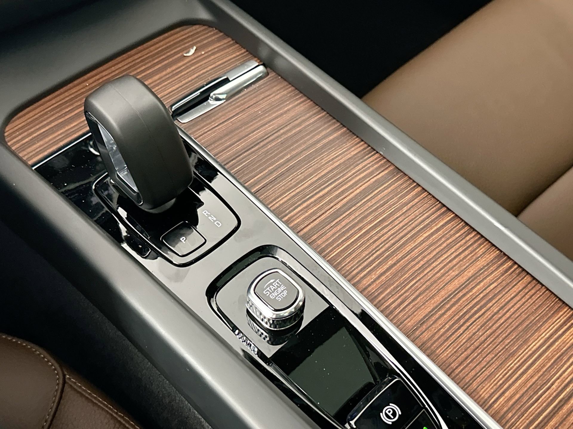 New 2026 Volvo V60 B5 Cross Country Plus w/ Climate Package image 17