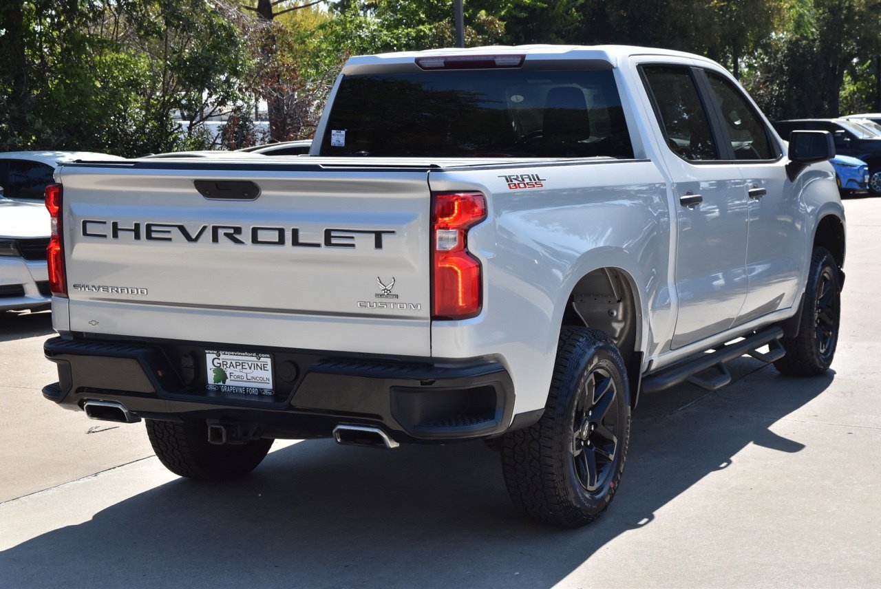Used 2021 Chevrolet Silverado 1500 Custom Trail Boss AWD/4WD image 8