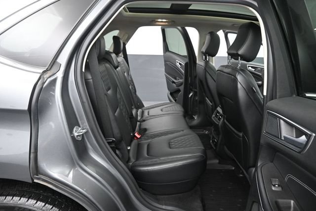 Certified 2024 Ford Edge Titanium AWD/4WD image 24