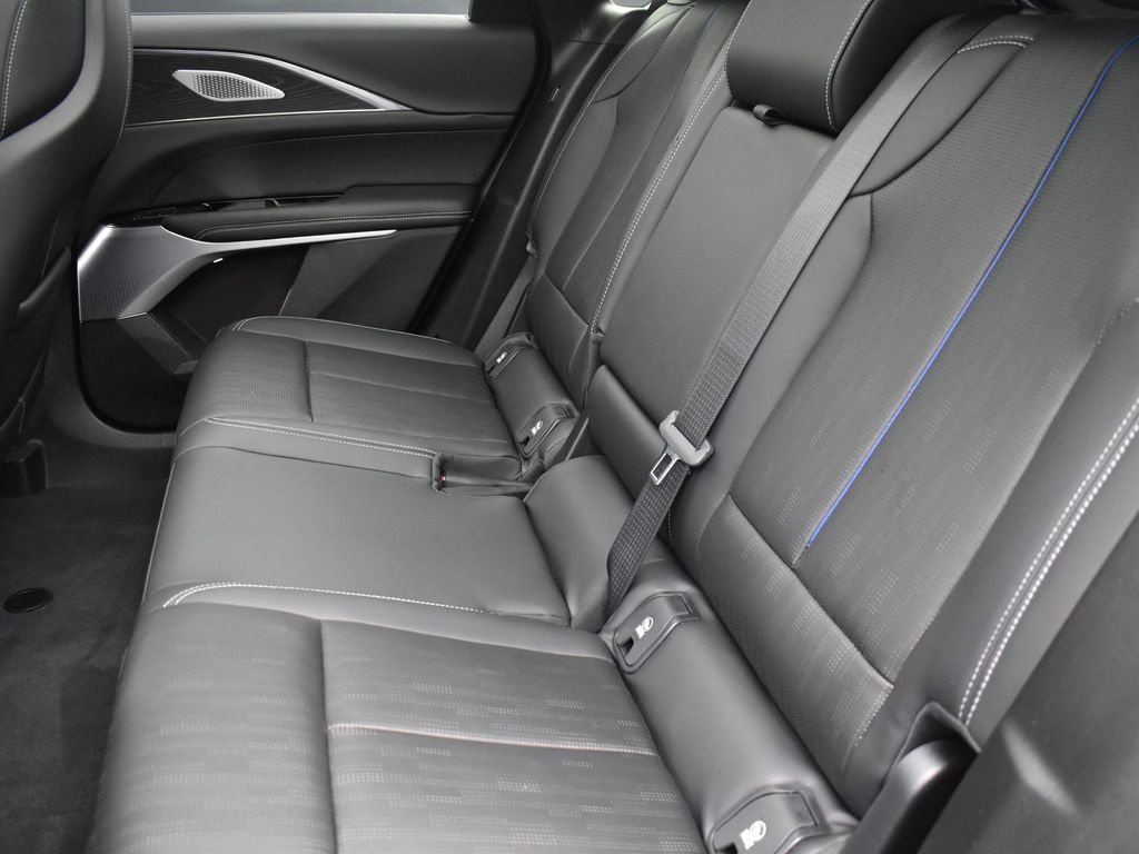 Certified 2024 Cadillac Lyriq Luxury w/ LPO, Floor Liner Package image 24