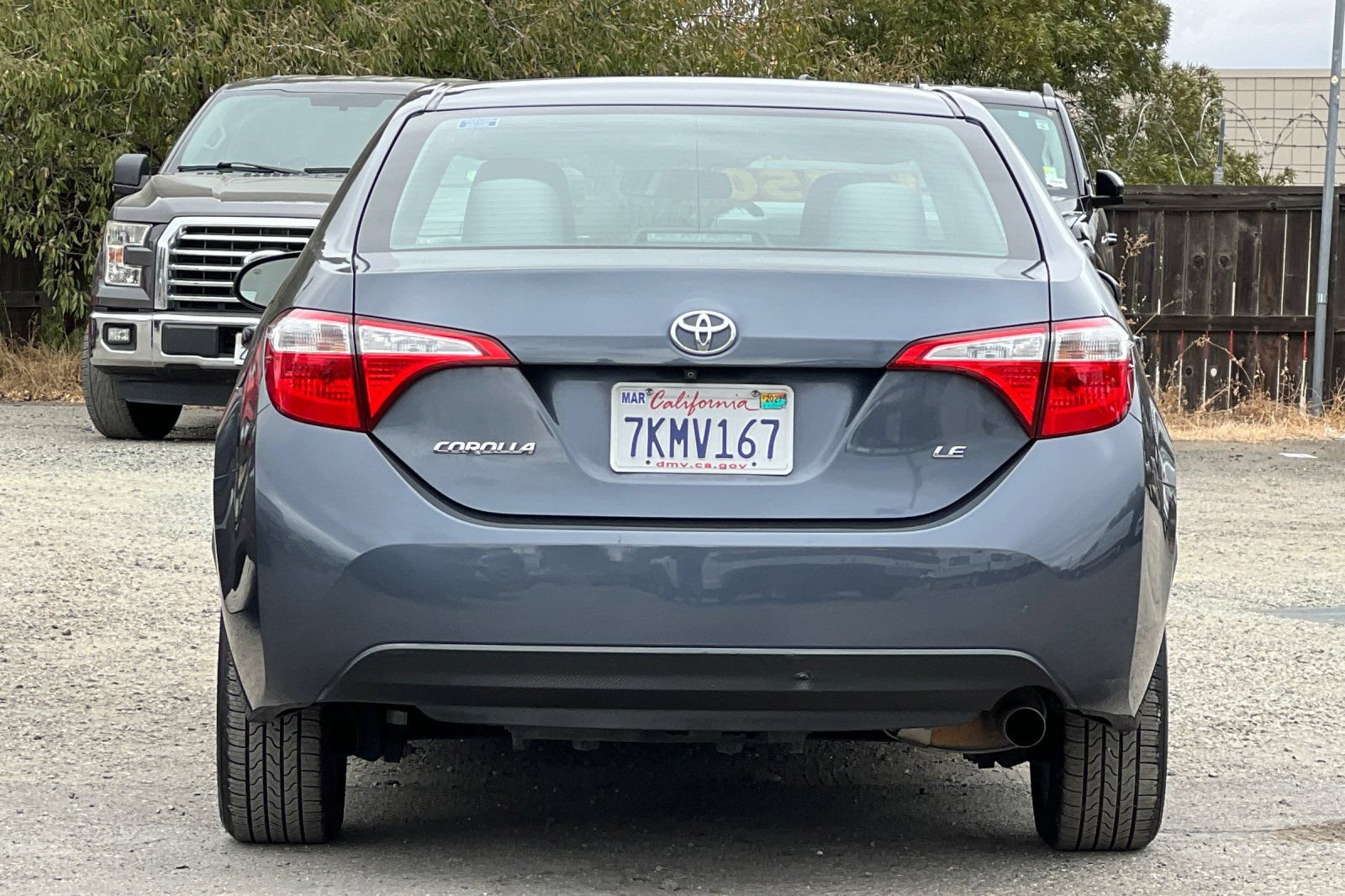 Used 2015 Toyota Corolla LE FWD image 5