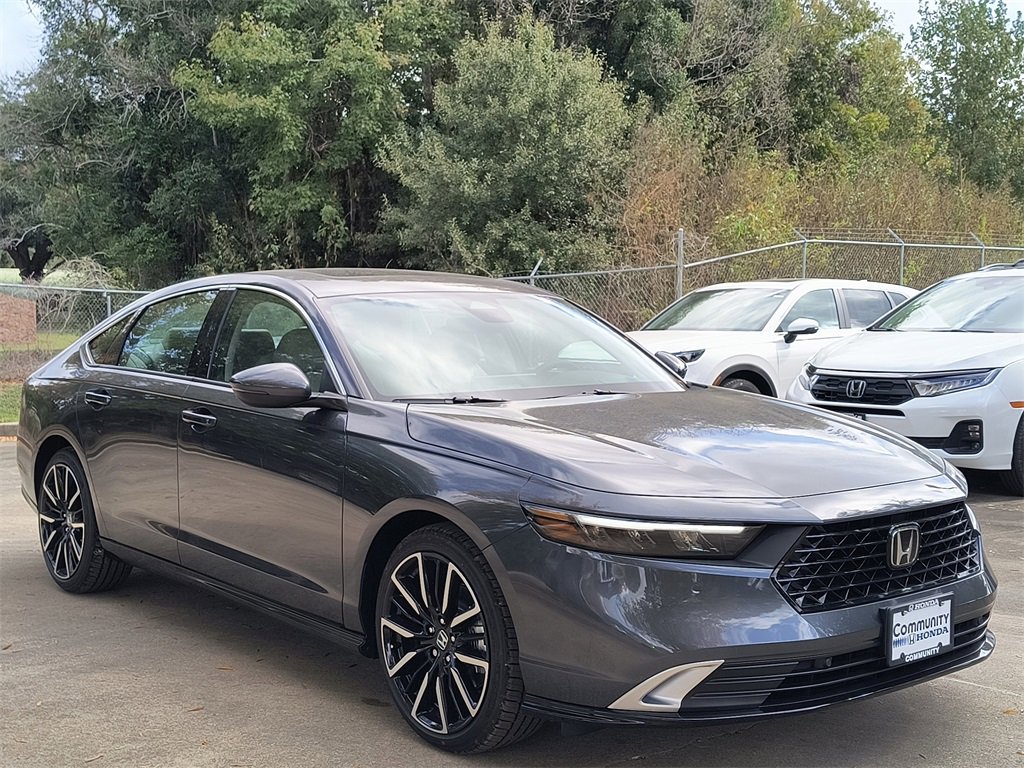 New 2025 Honda Accord Touring image 6