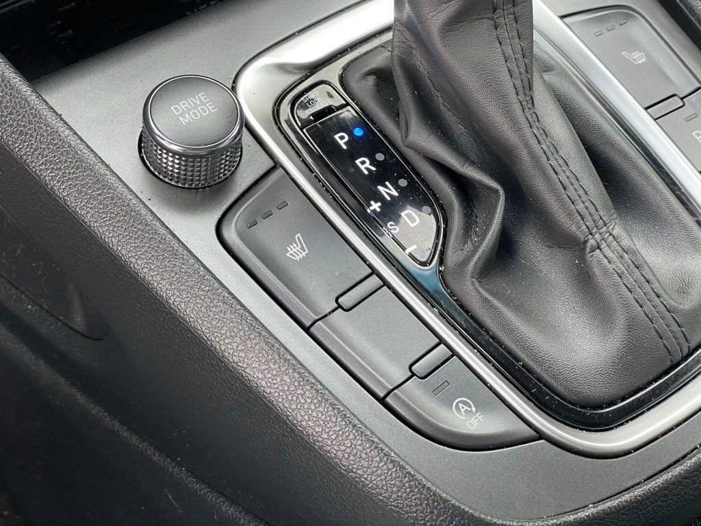 Used 2023 Hyundai Kona Limited image 23