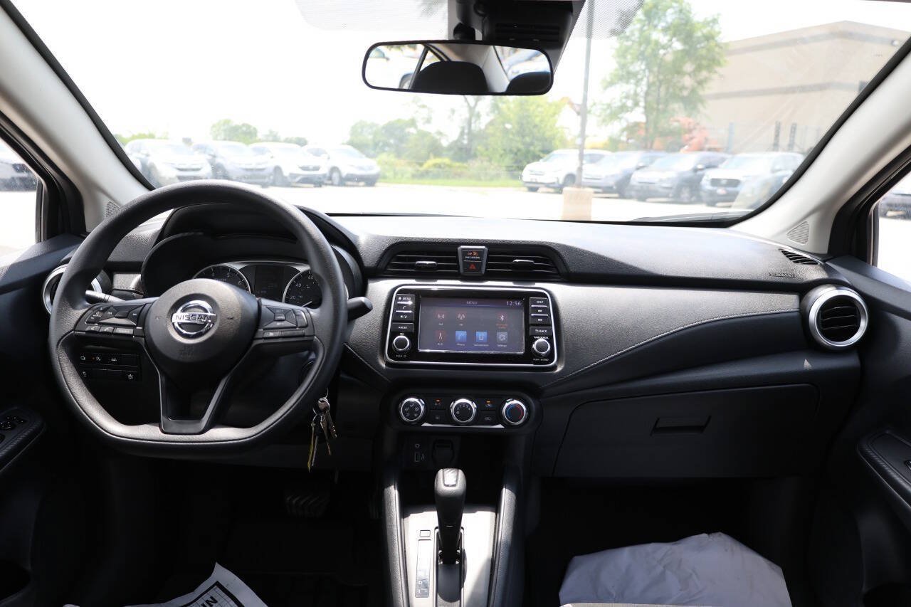 Used 2025 Nissan Versa S w/ Trunk Package FWD image 14
