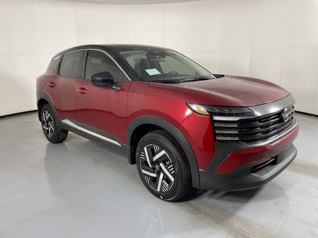 New 2025 Nissan Kicks SV image 2