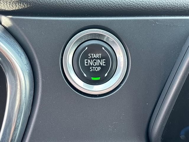 Used 2021 Chevrolet Blazer LT w/ LPO, Black Accent Package image 16