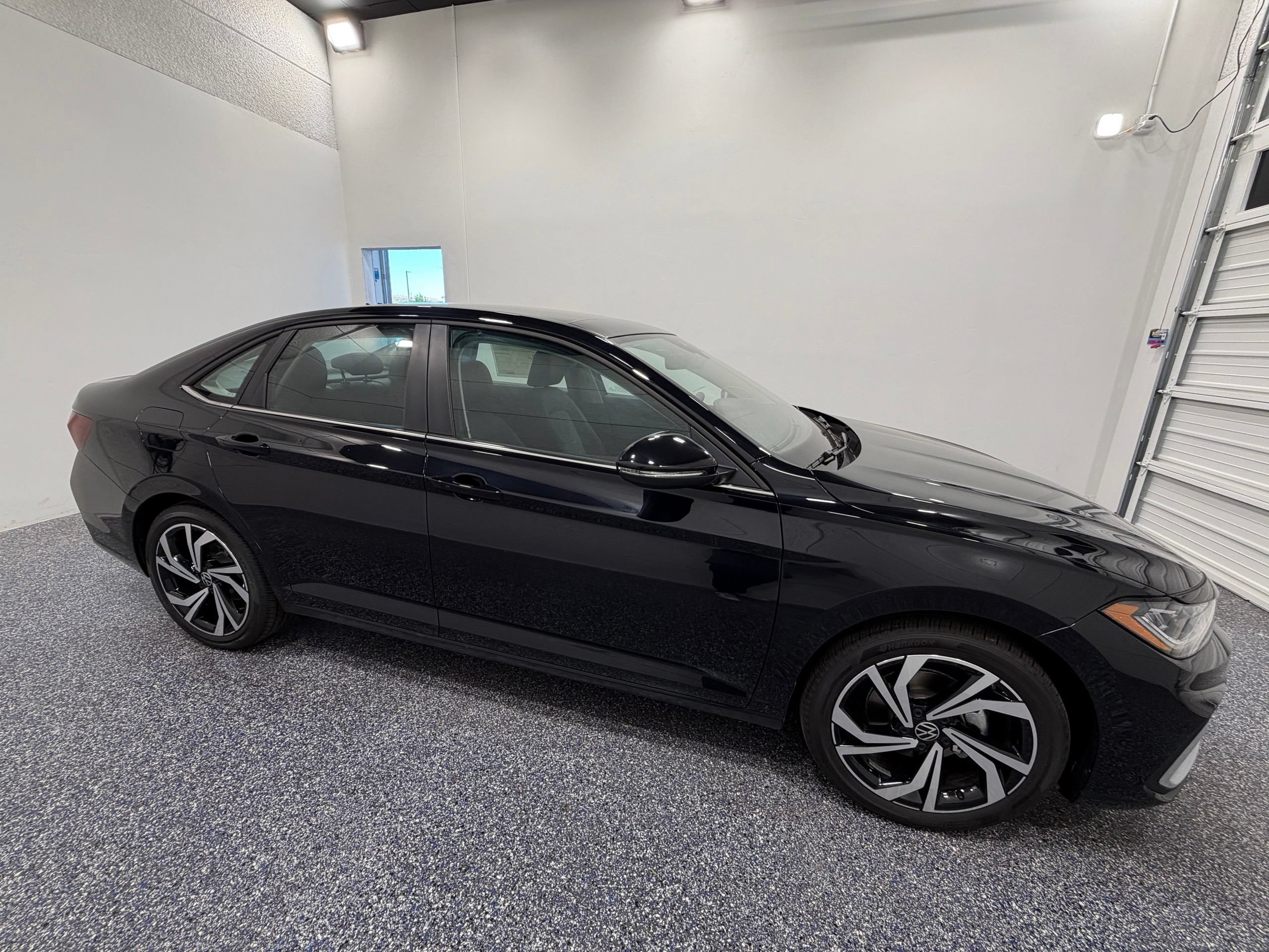 New 2026 Volkswagen Jetta SEL FWD image 9