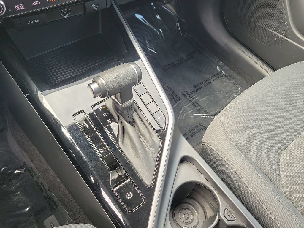 Certified 2025 Kia Niro LX FWD image 18