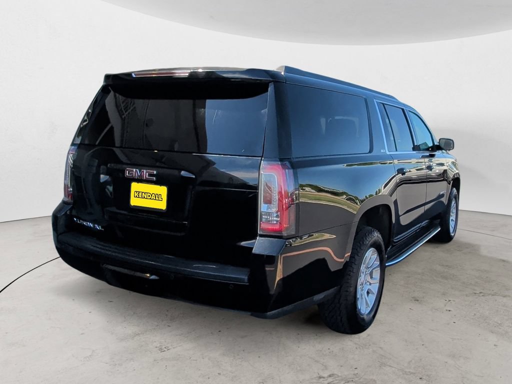 Used 2016 GMC Yukon XL SLT w/ Open Road Package AWD/4WD image 5