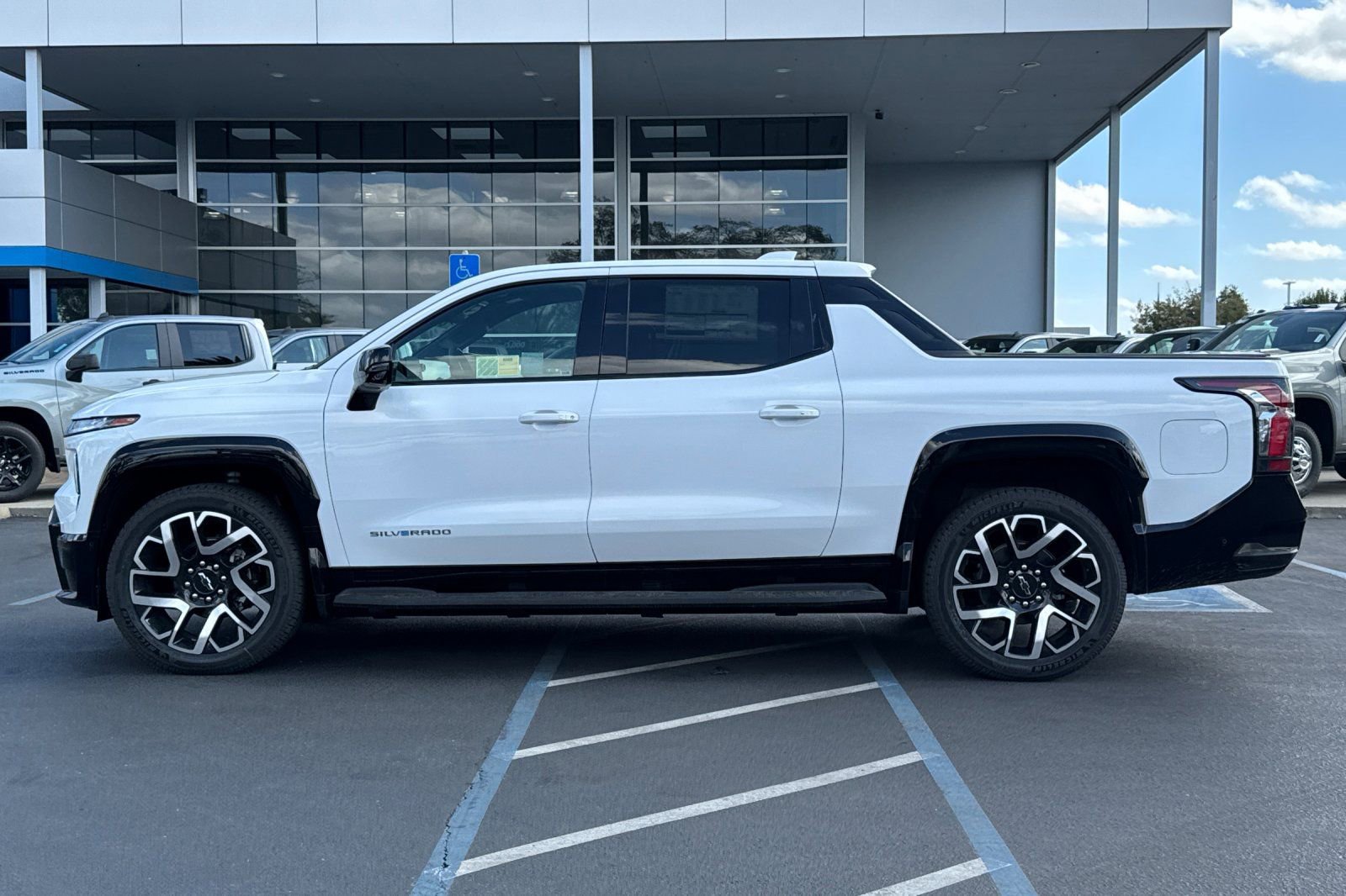 New 2024 Chevrolet Silverado EV RST image 6