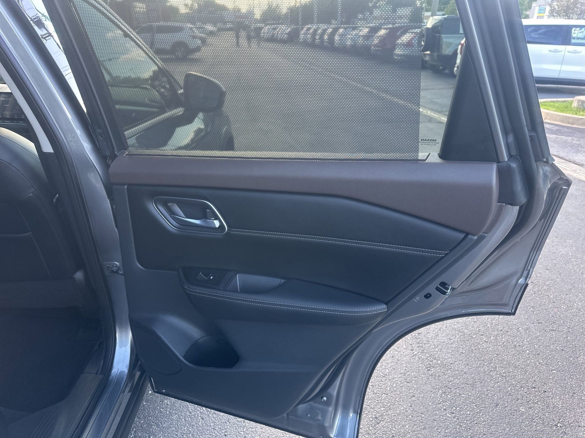 Used 2021 Nissan Rogue SL AWD/4WD image 14