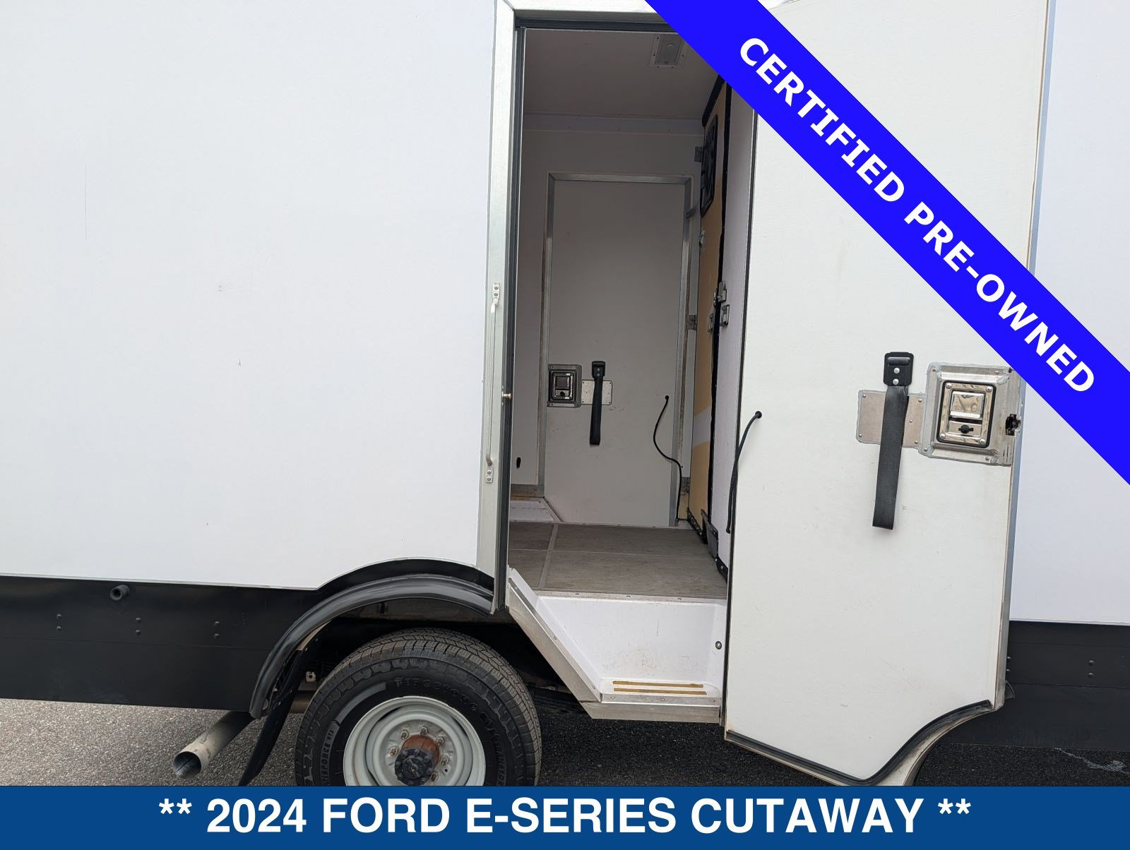 Certified 2024 Ford E-350 and Econoline 350 Super Duty w/ Power Windows & Locks Group RWD image 15