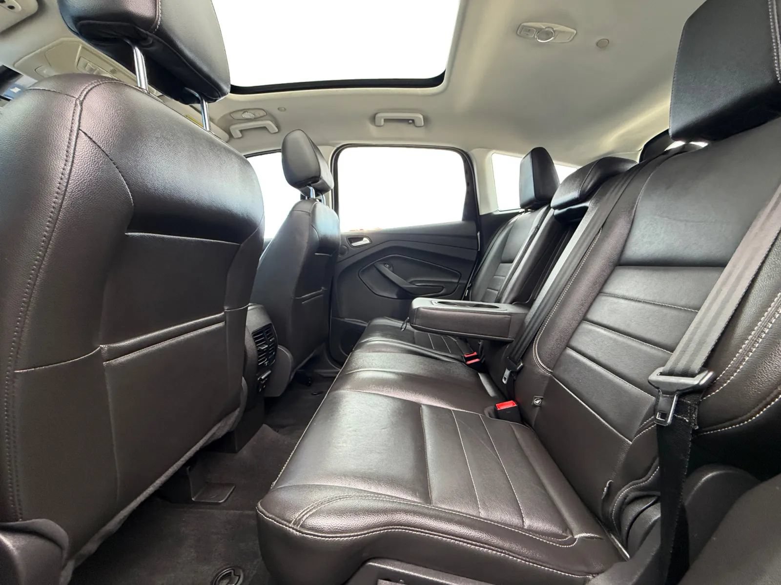 Used 2013 Ford C-MAX SEL FWD image 16