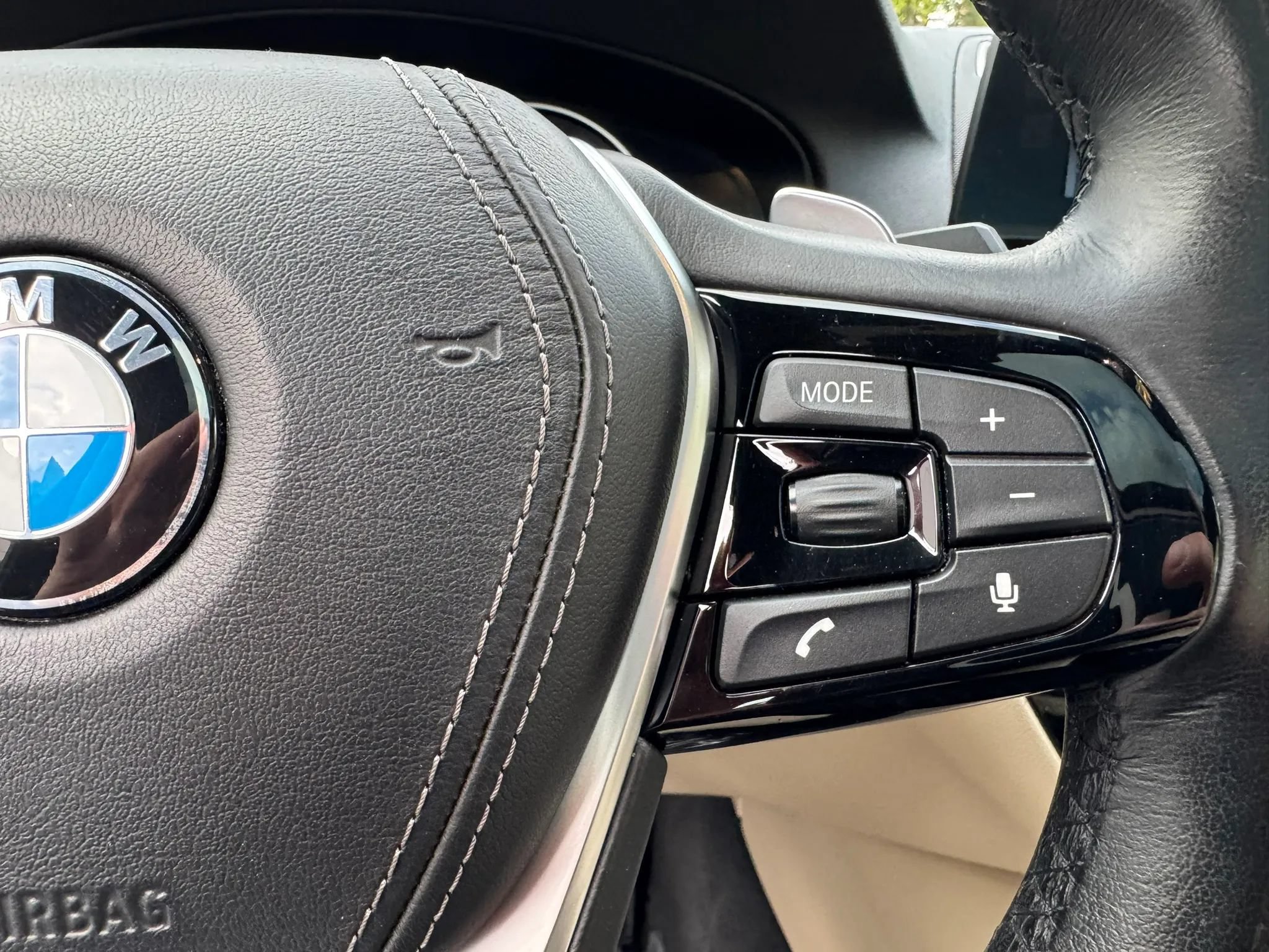 Used 2018 BMW 530e xDrive AWD/4WD image 32