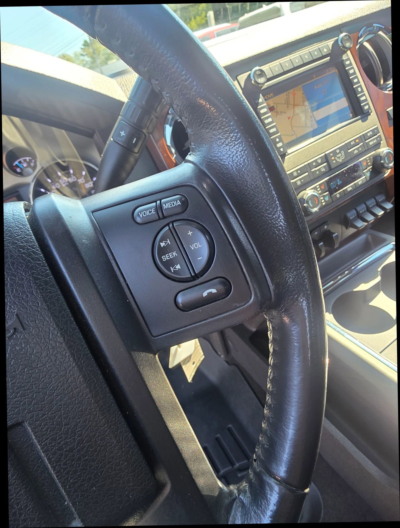 Used 2011 Ford F450 Lariat w/ Lariat Ultimate Pkg image 22