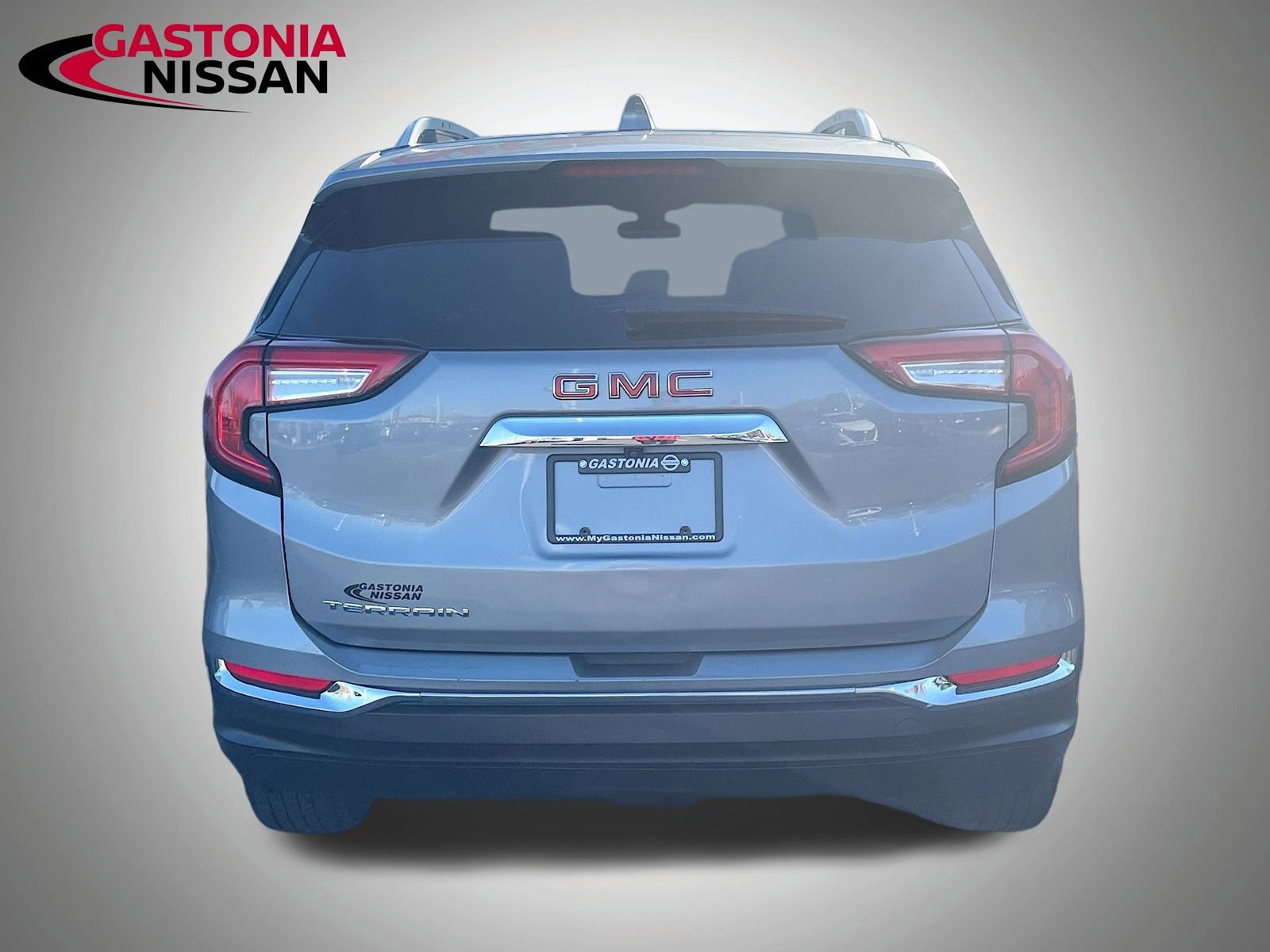 Used 2024 GMC Terrain SLT image 7