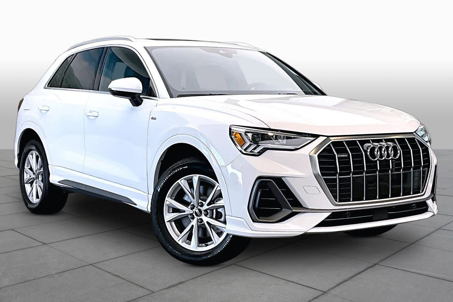 Certified 2025 Audi Q3 2.0T Premium w/ Convenience Package AWD/4WD image 3