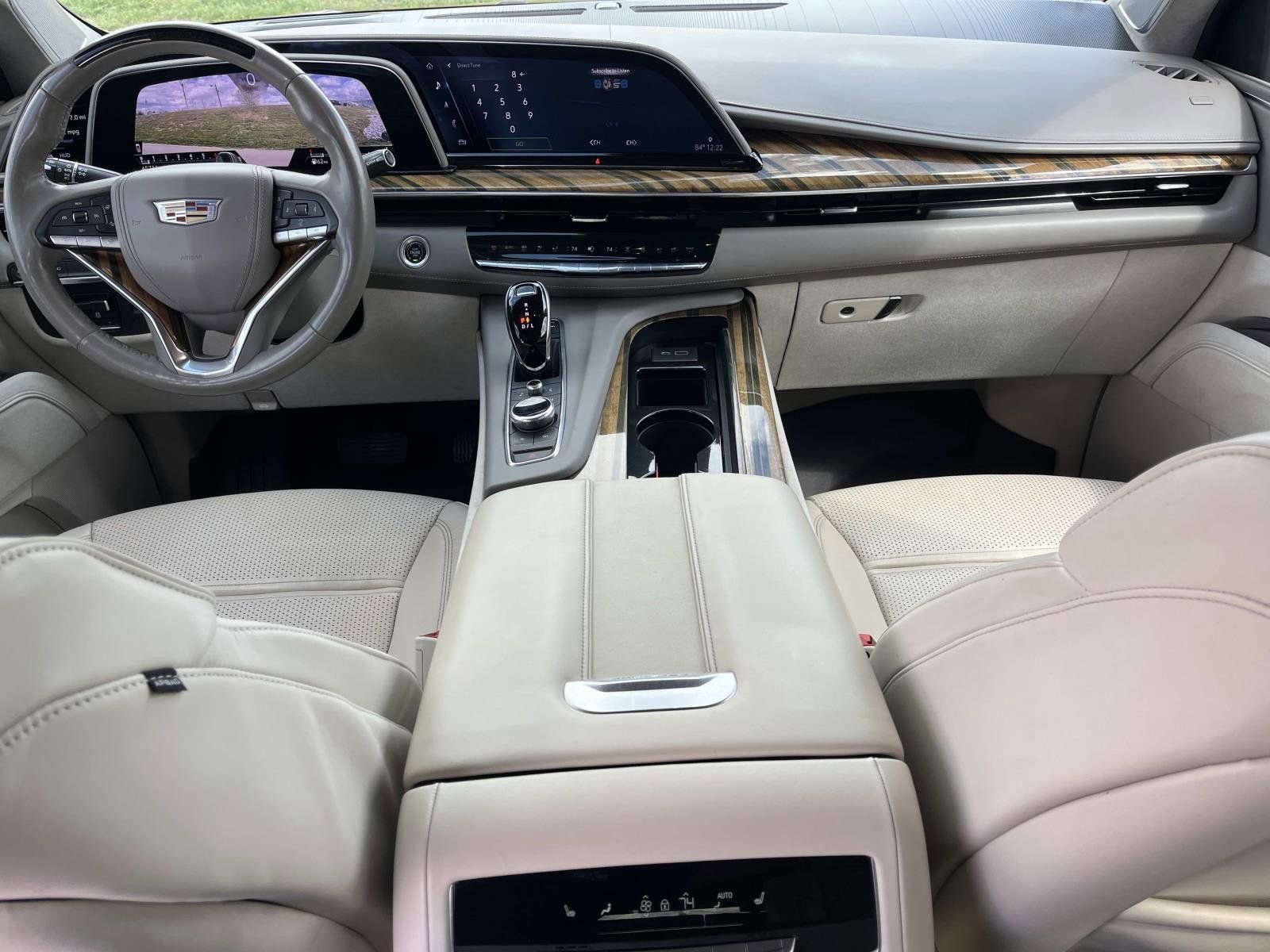 Used 2022 Cadillac Escalade ESV Sport Platinum image 13