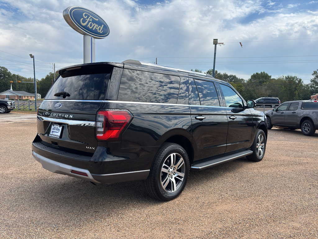 Used 2023 Ford Expedition Max Limited image 5