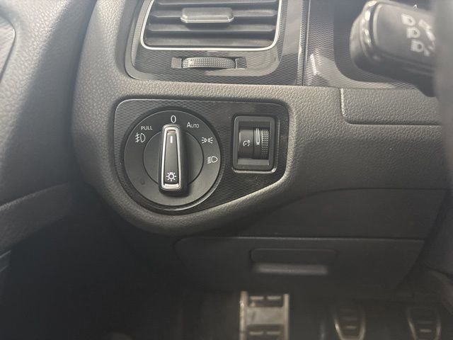 Used 2017 Volkswagen GTI Autobahn image 33