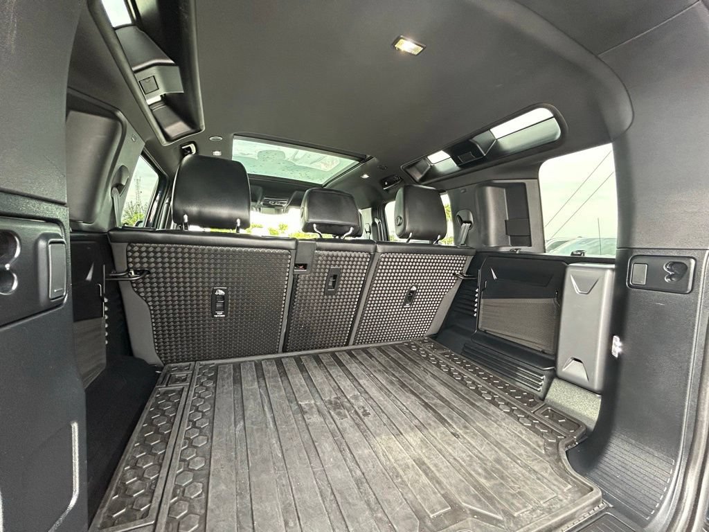 Used 2024 Land Rover Defender 110 S AWD/4WD image 50