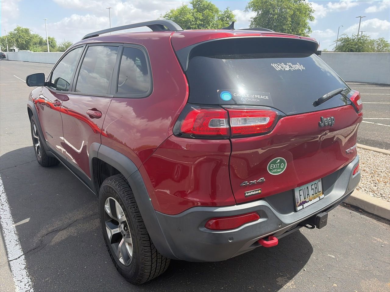 Used 2015 Jeep Cherokee Trailhawk w/ Comfort/Convenience Group AWD/4WD image 7