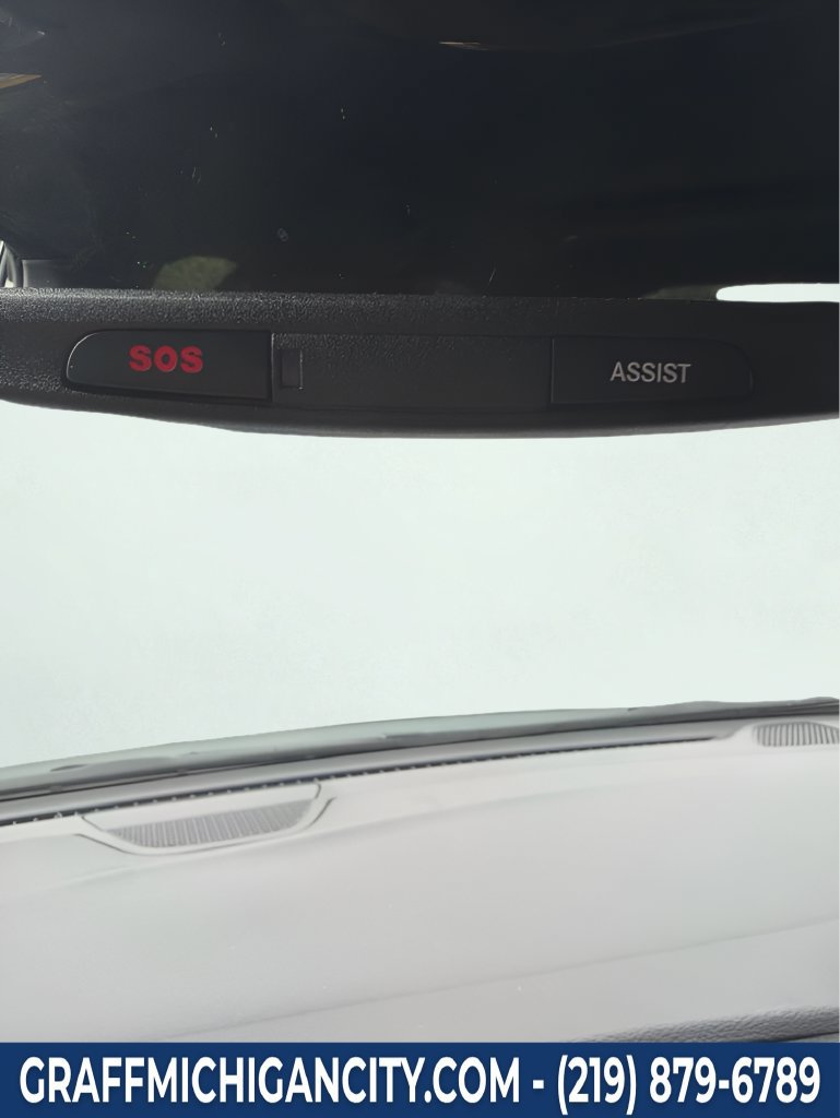 Used 2025 Chrysler Pacifica Limited FWD image 27