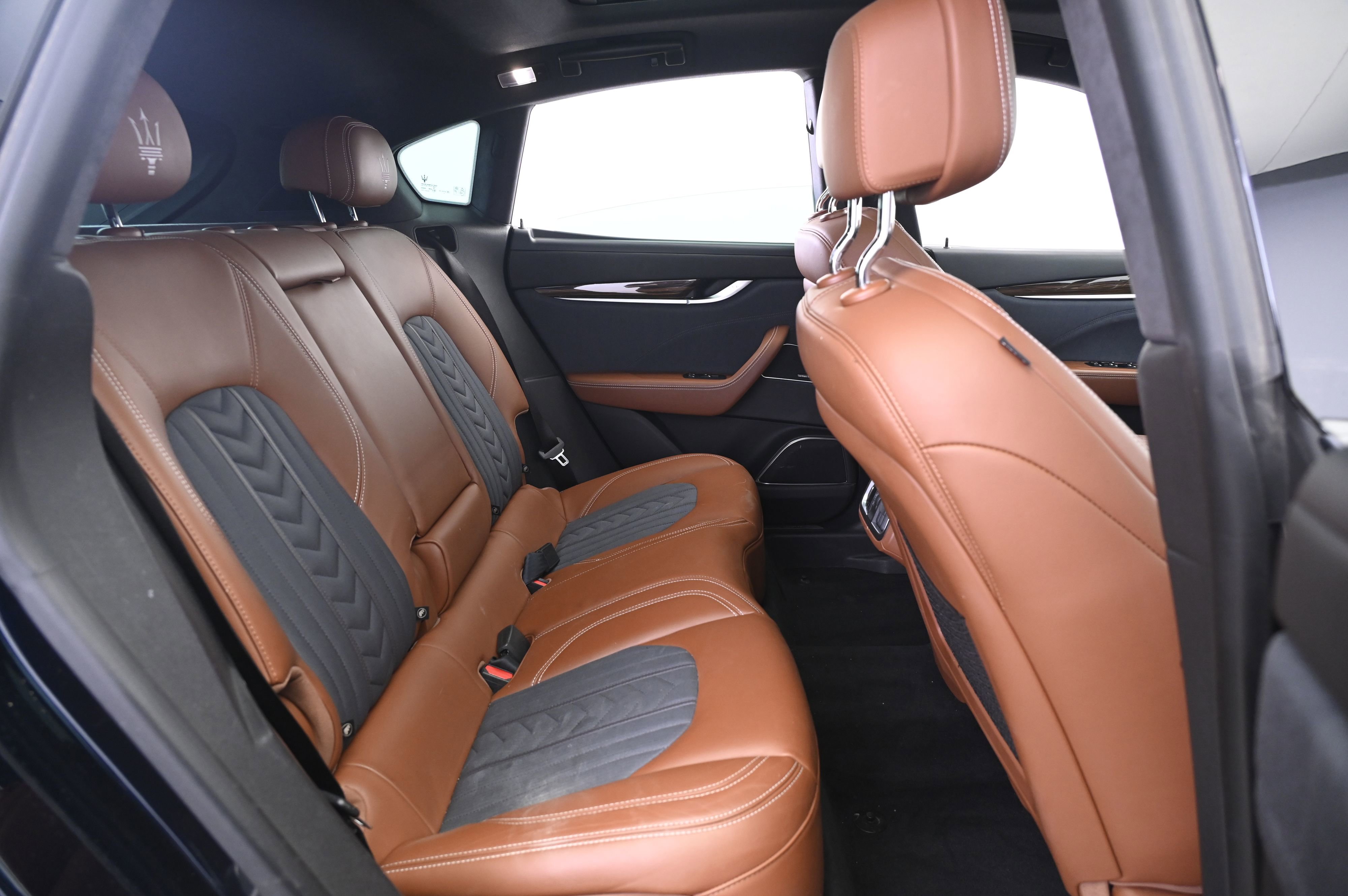 Used 2020 Maserati Levante S GranLusso AWD/4WD image 18