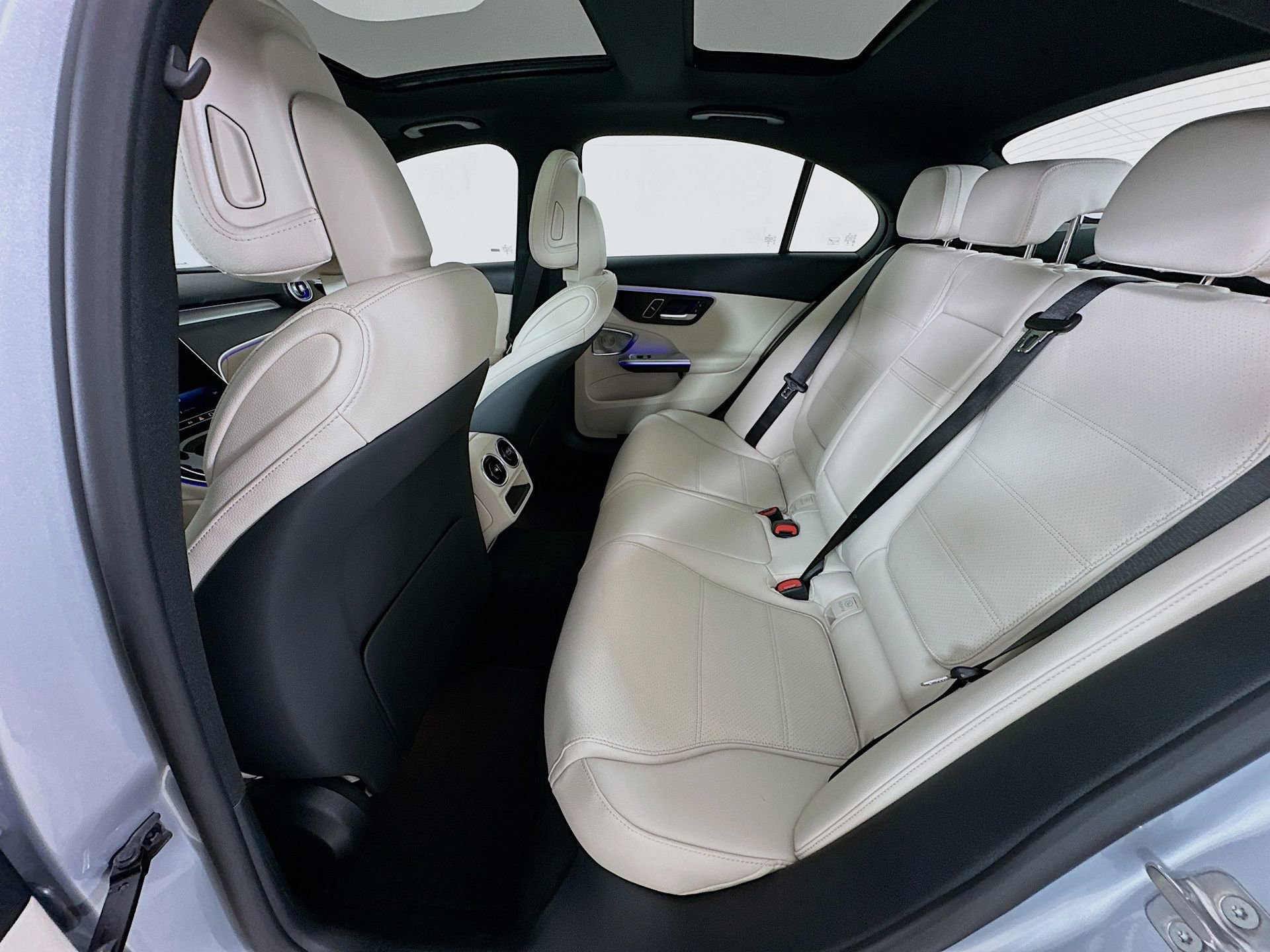 New 2026 Mercedes-Benz C 300 4MATIC Sedan image 27