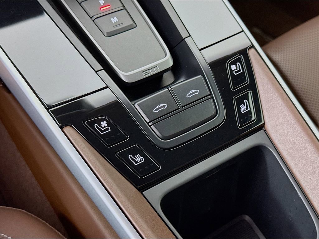 Certified 2022 Porsche 911 Targa 4S AWD/4WD image 24