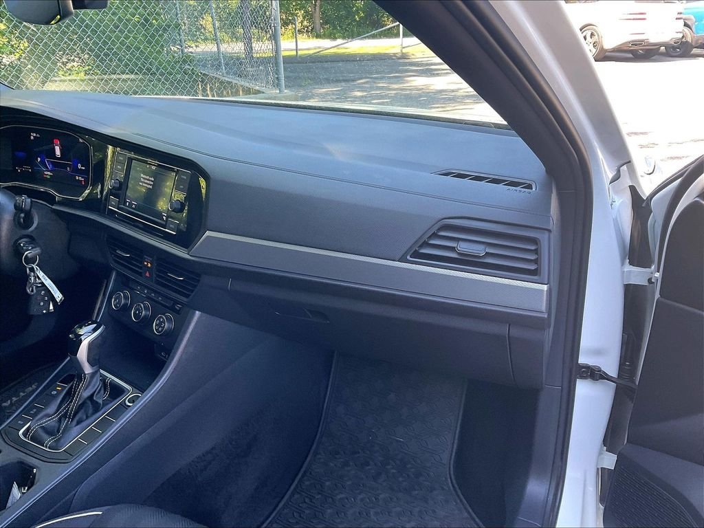 Certified 2023 Volkswagen Jetta Sport FWD image 13