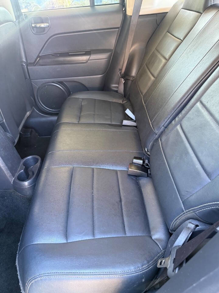 Used 2016 Jeep Patriot High Altitude FWD image 13