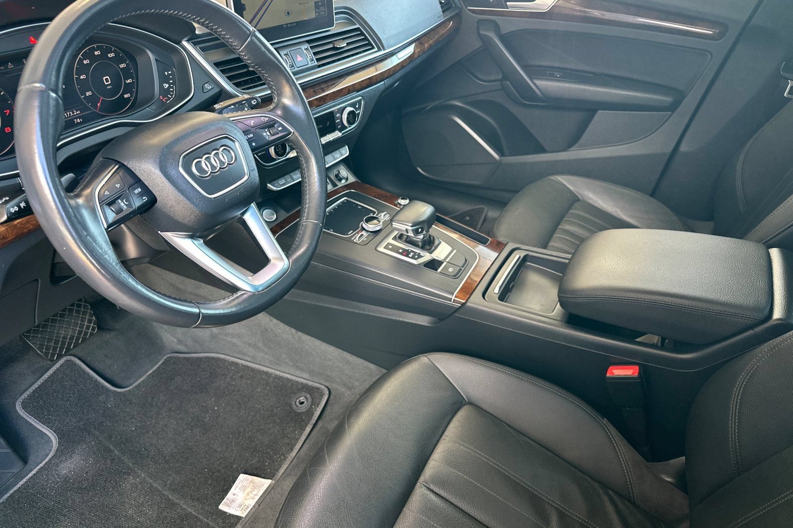 Used 2018 Audi Q5 2.0T Premium Plus w/ Premium Plus Package AWD/4WD image 7