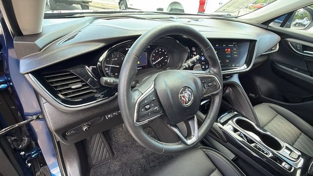 Used 2023 Buick Envision Avenir FWD image 32