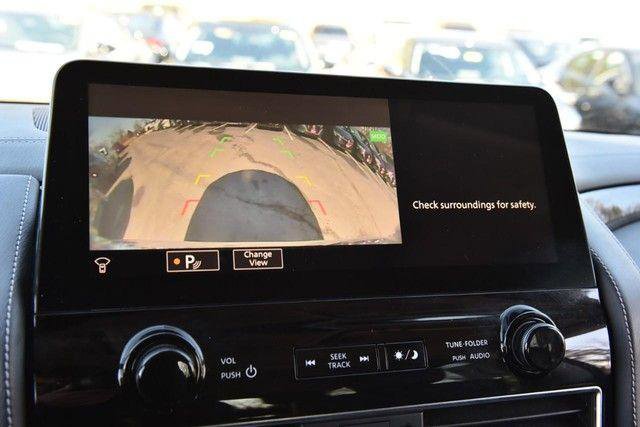 Used 2024 INFINITI QX80 Luxe image 17