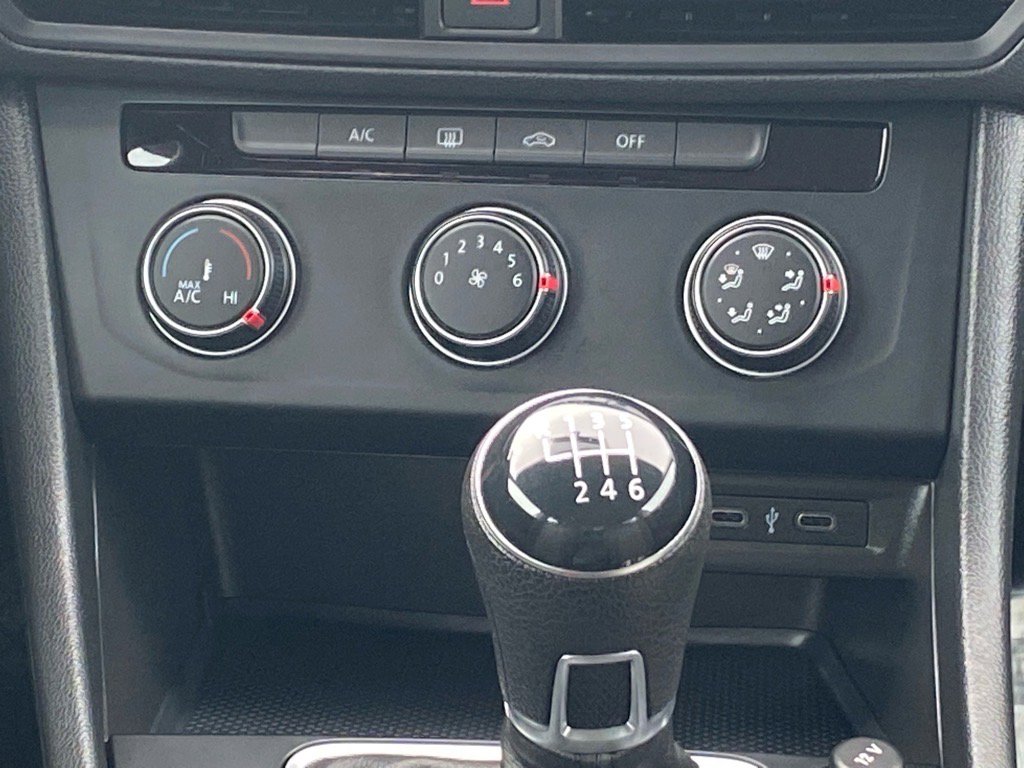 Used 2021 Volkswagen Jetta S image 9