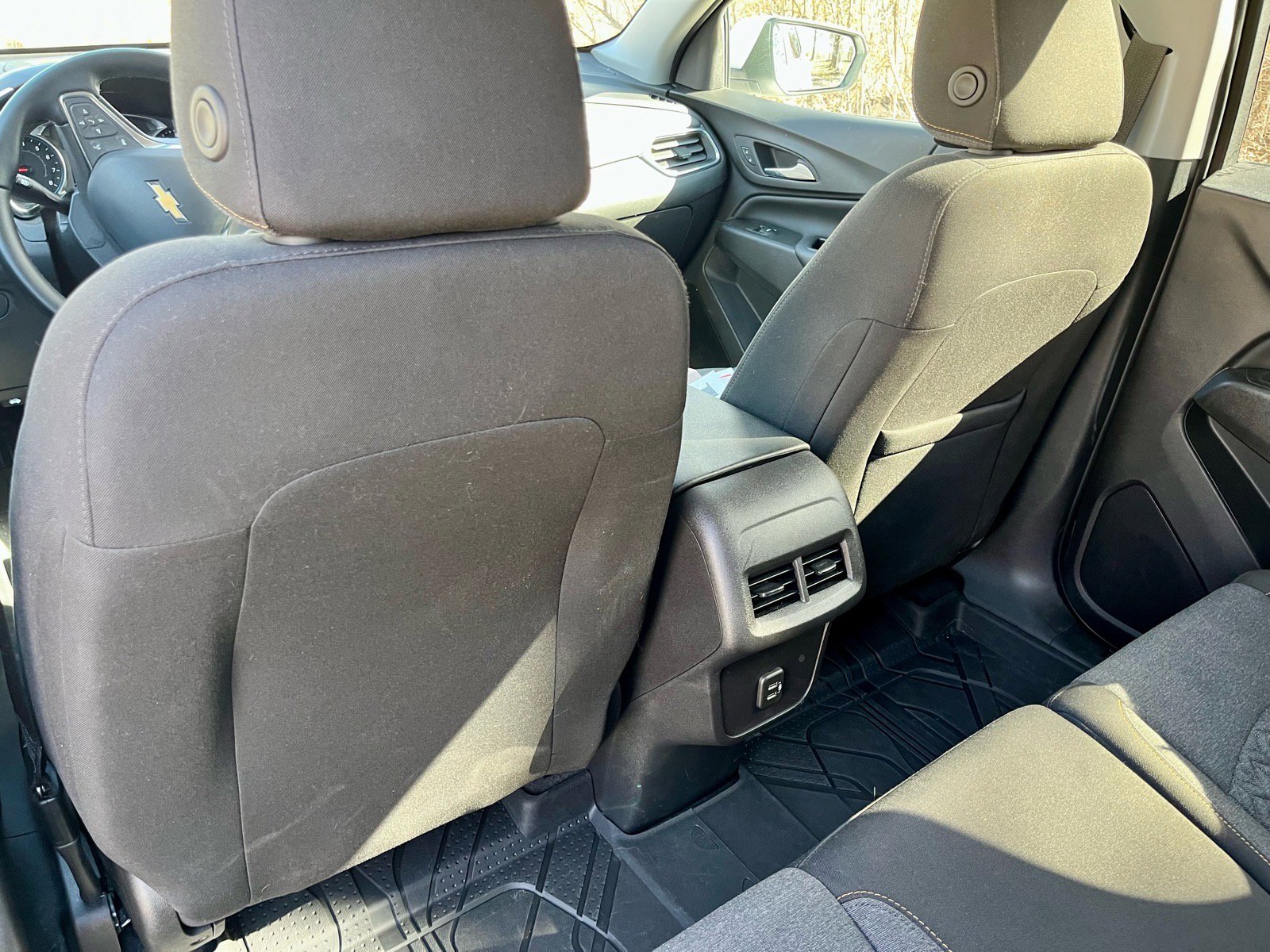 Used 2024 Chevrolet Equinox LT w/ LPO, Floor Liner Package FWD image 15