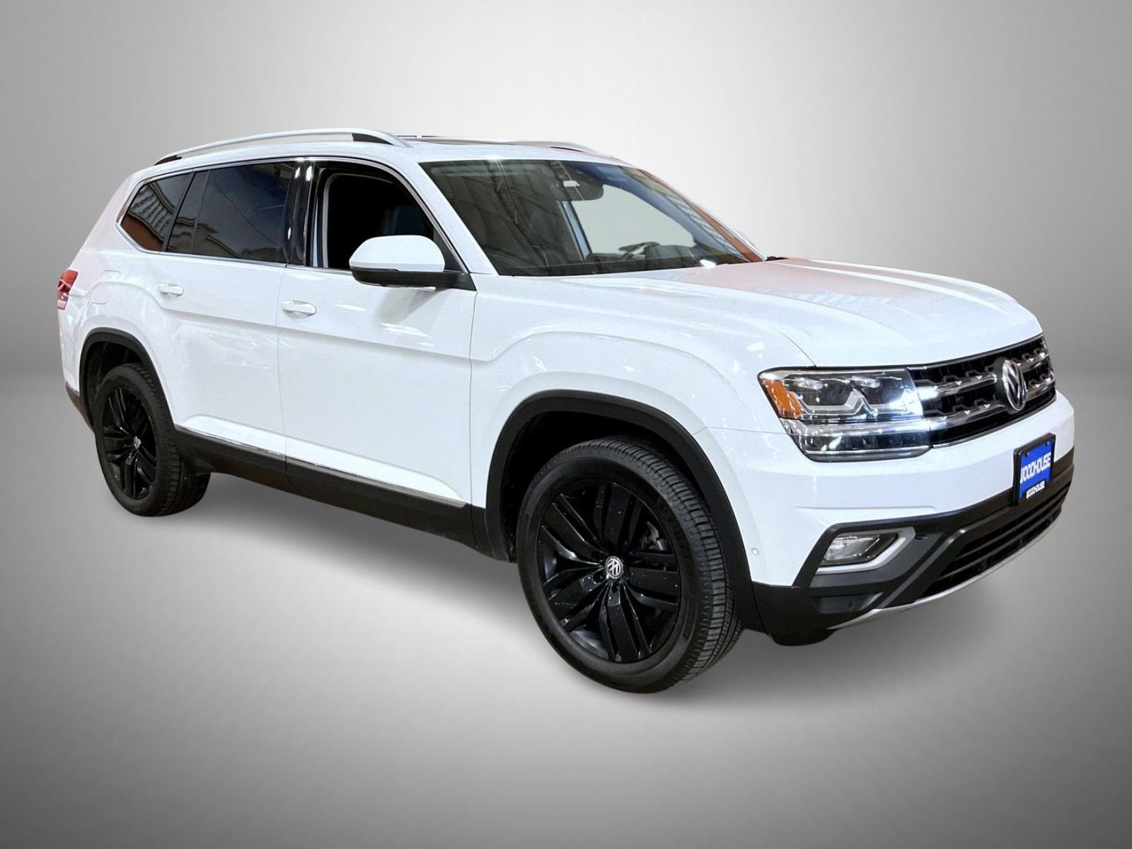 Used 2019 Volkswagen Atlas SEL Premium image 3