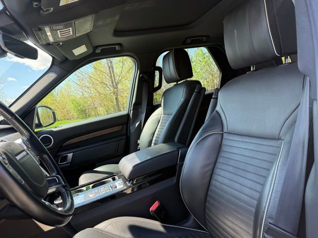 Used 2018 Land Rover Discovery HSE Luxury AWD/4WD image 9