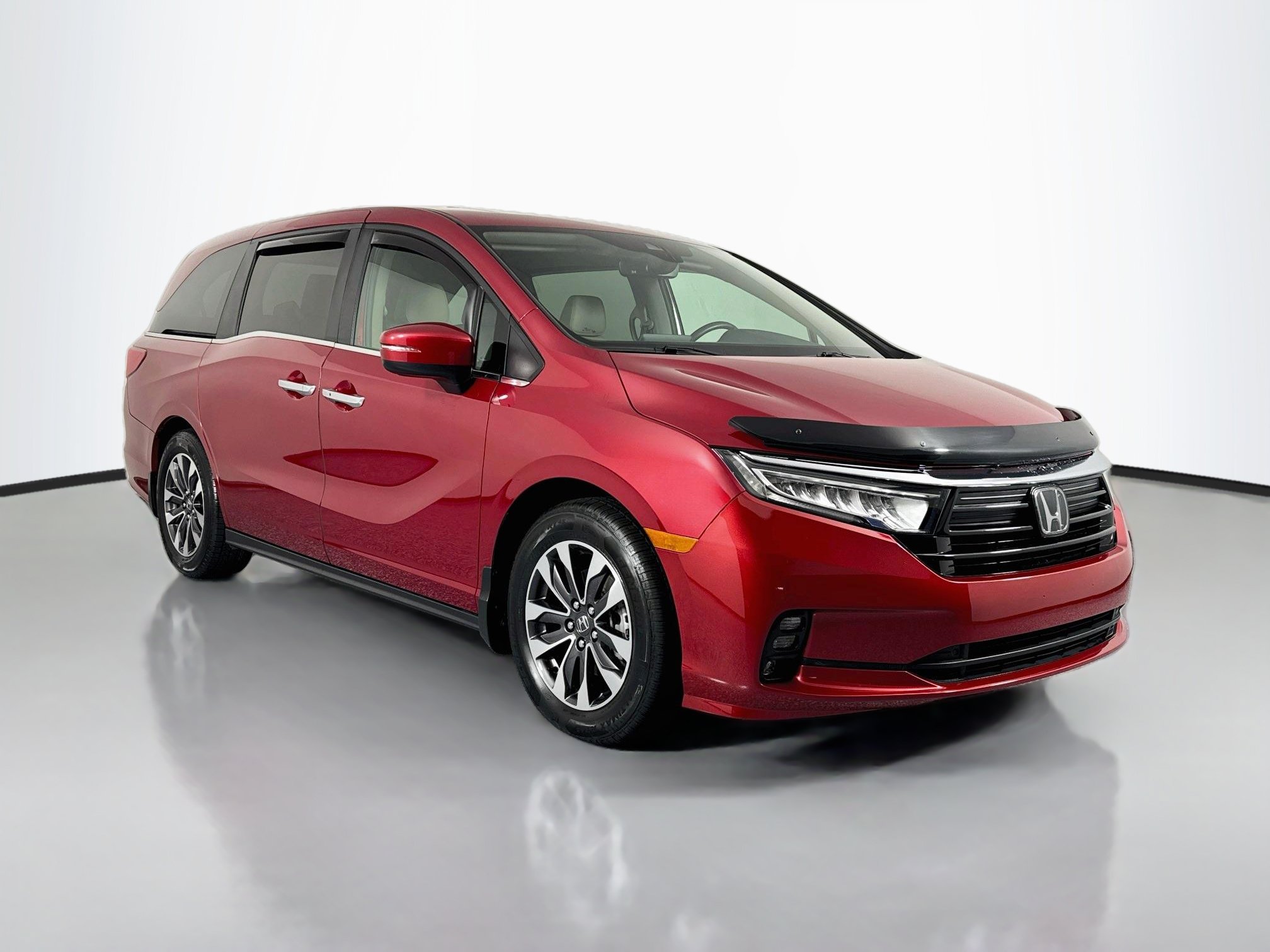 Certified 2024 Honda Odyssey EX-L image 3