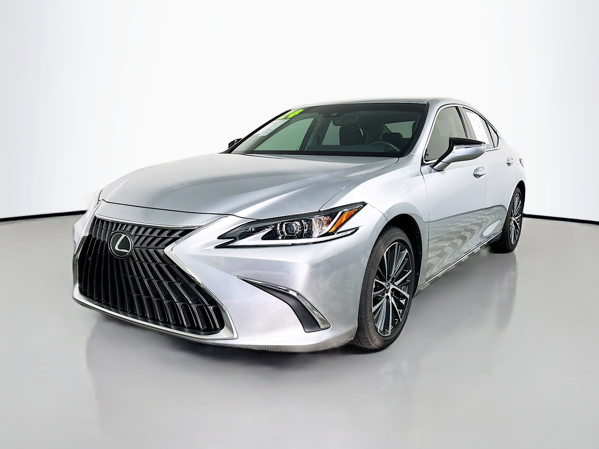 Used 2024 Lexus ES 350 w/ Premium Package image 10
